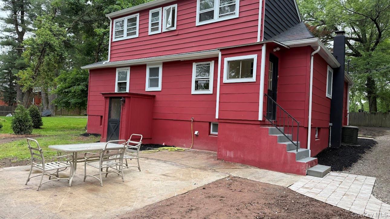 20 Pineview Road, West Nyack, NY 10994