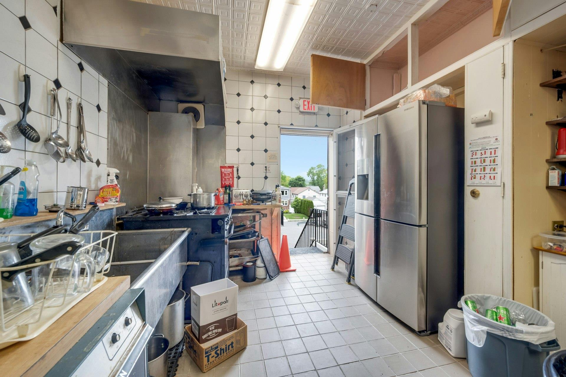 433 White Plains Road, Eastchester, NY 10709