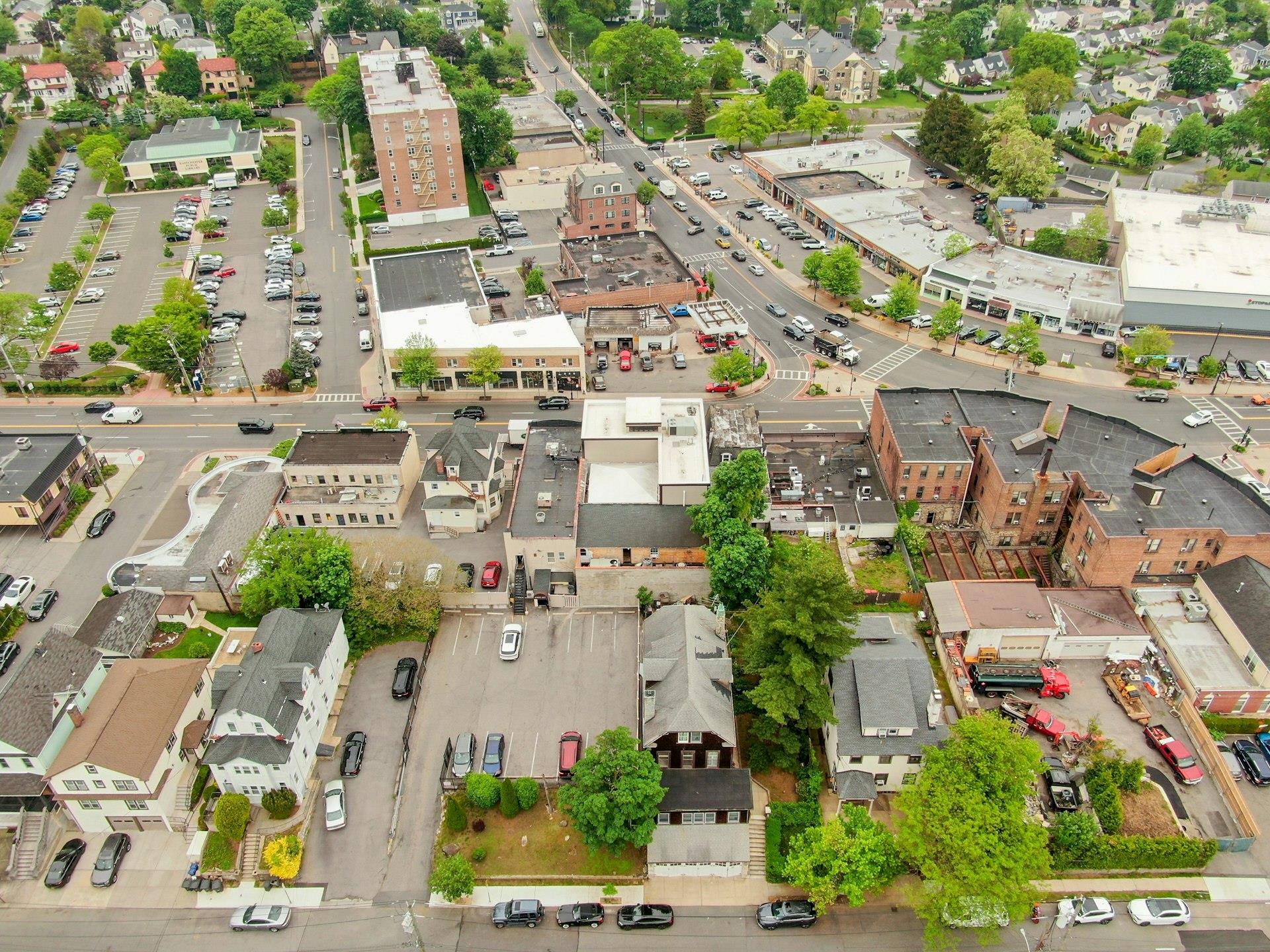 433 White Plains Road, Eastchester, NY 10709