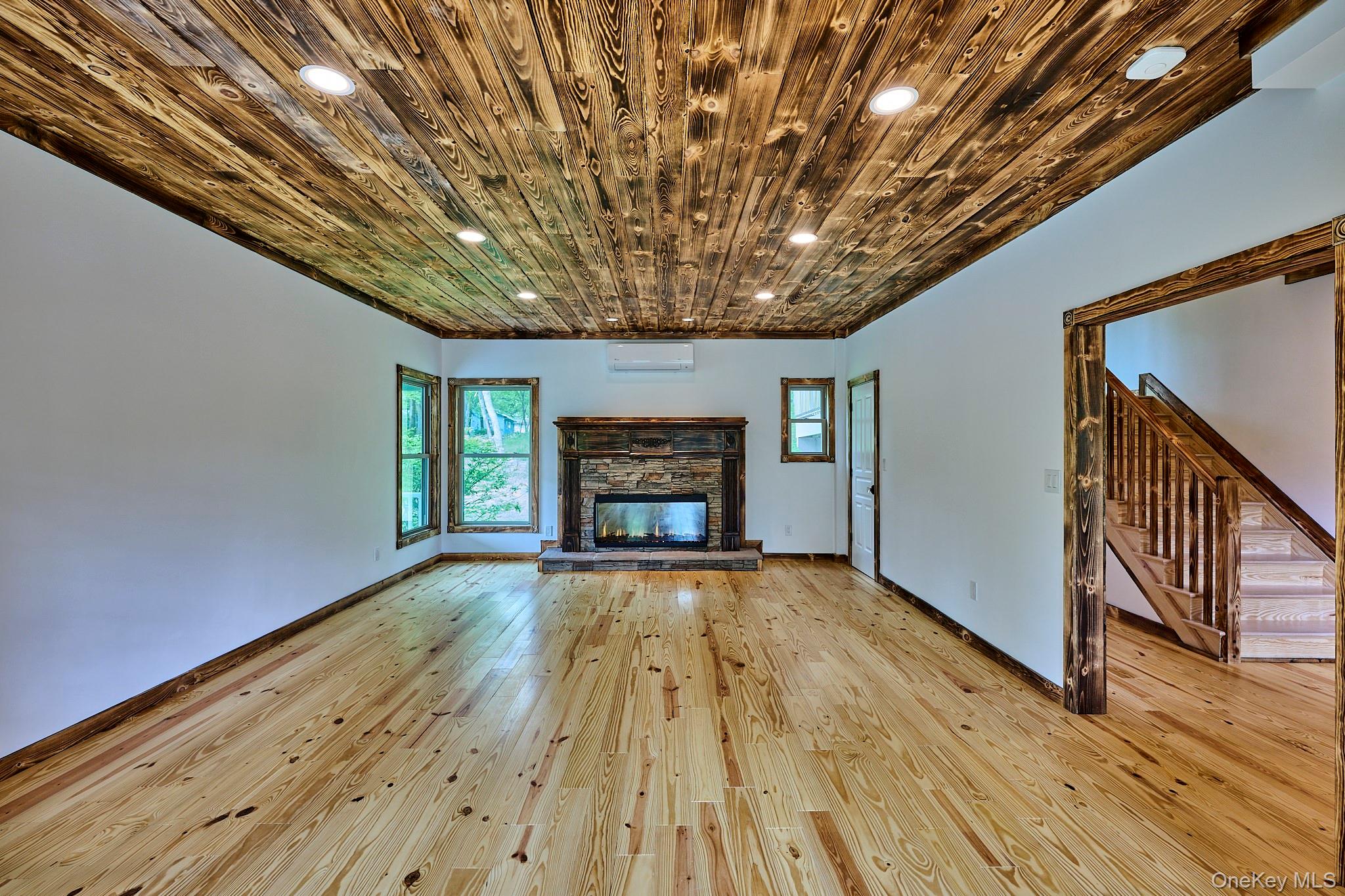 608 High Road, Glen Spey, NY 12737