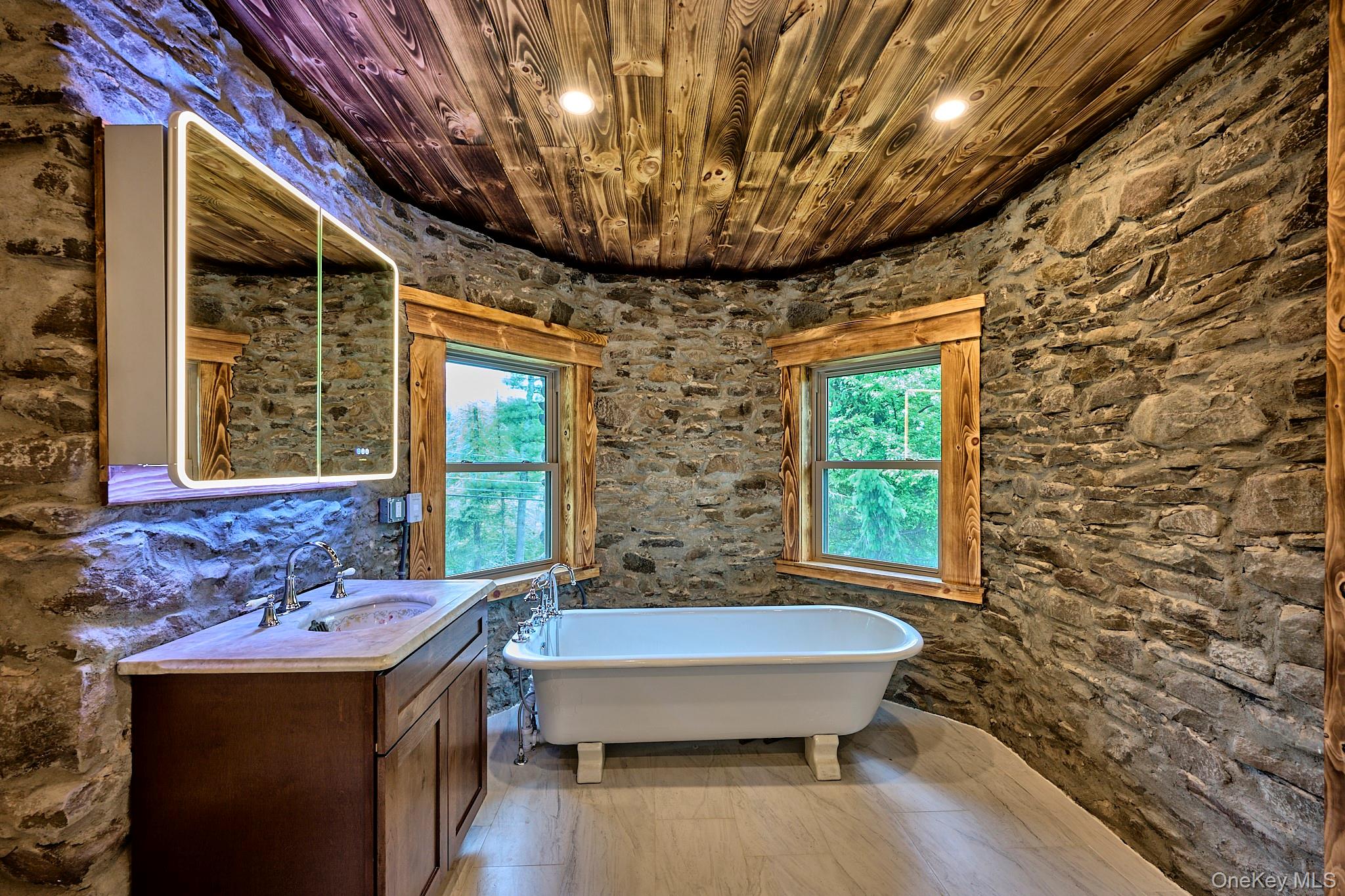 608 High Road, Glen Spey, NY 12737