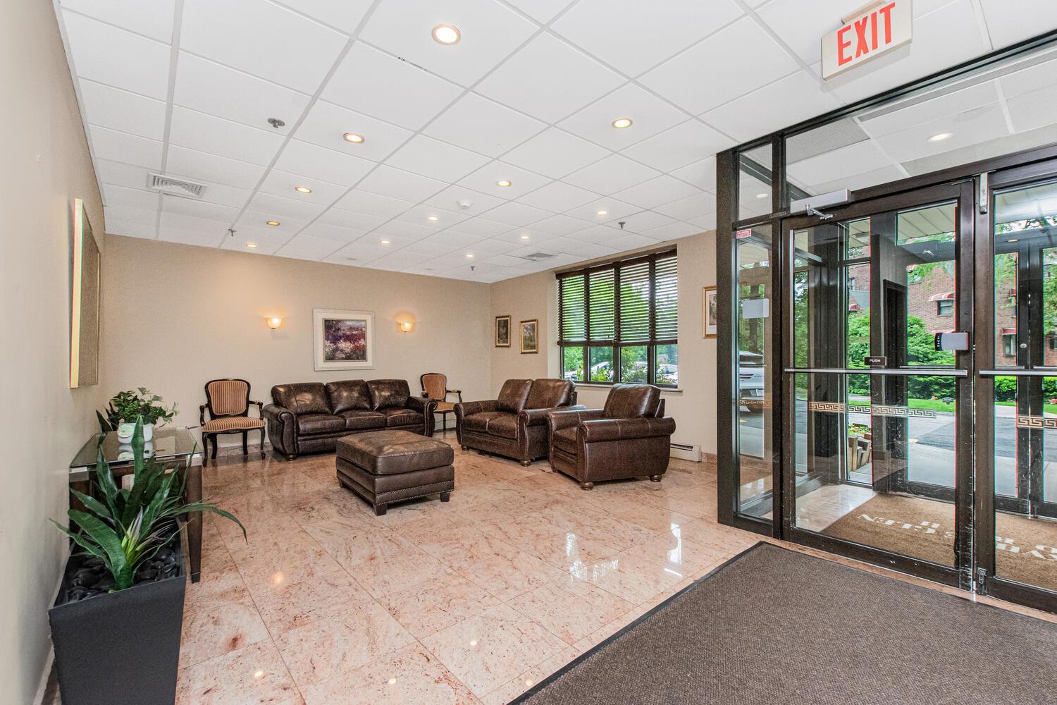 1374 Midland Ave Avenue # 501, Bronxville, NY 10708