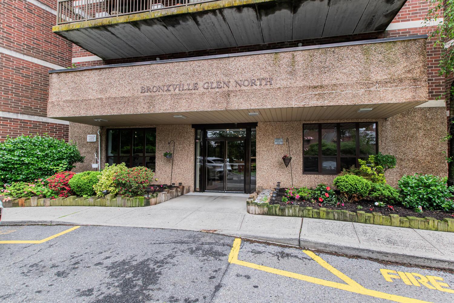1374 Midland Ave Avenue # 501, Bronxville, NY 10708