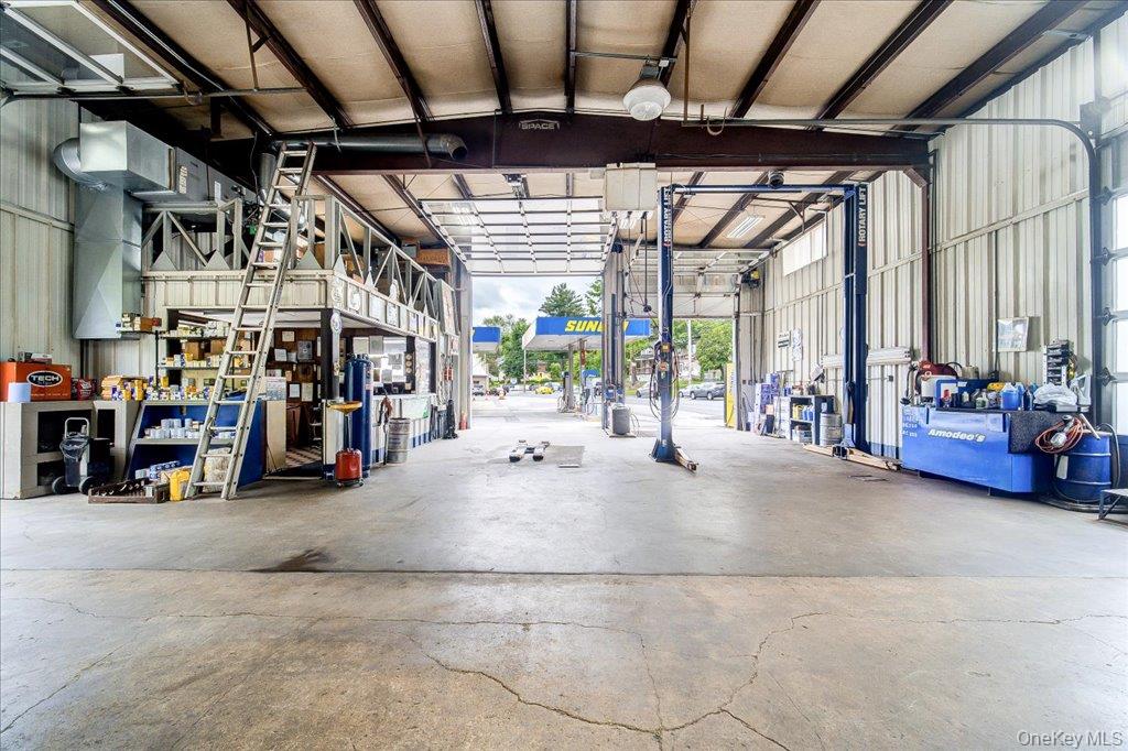 1316 Route 9W, Marlboro, NY 12542