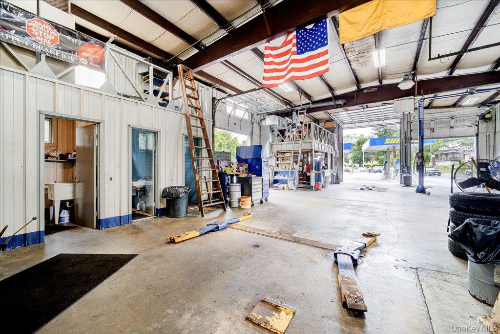 1316 Route 9W, Marlboro, NY 12542