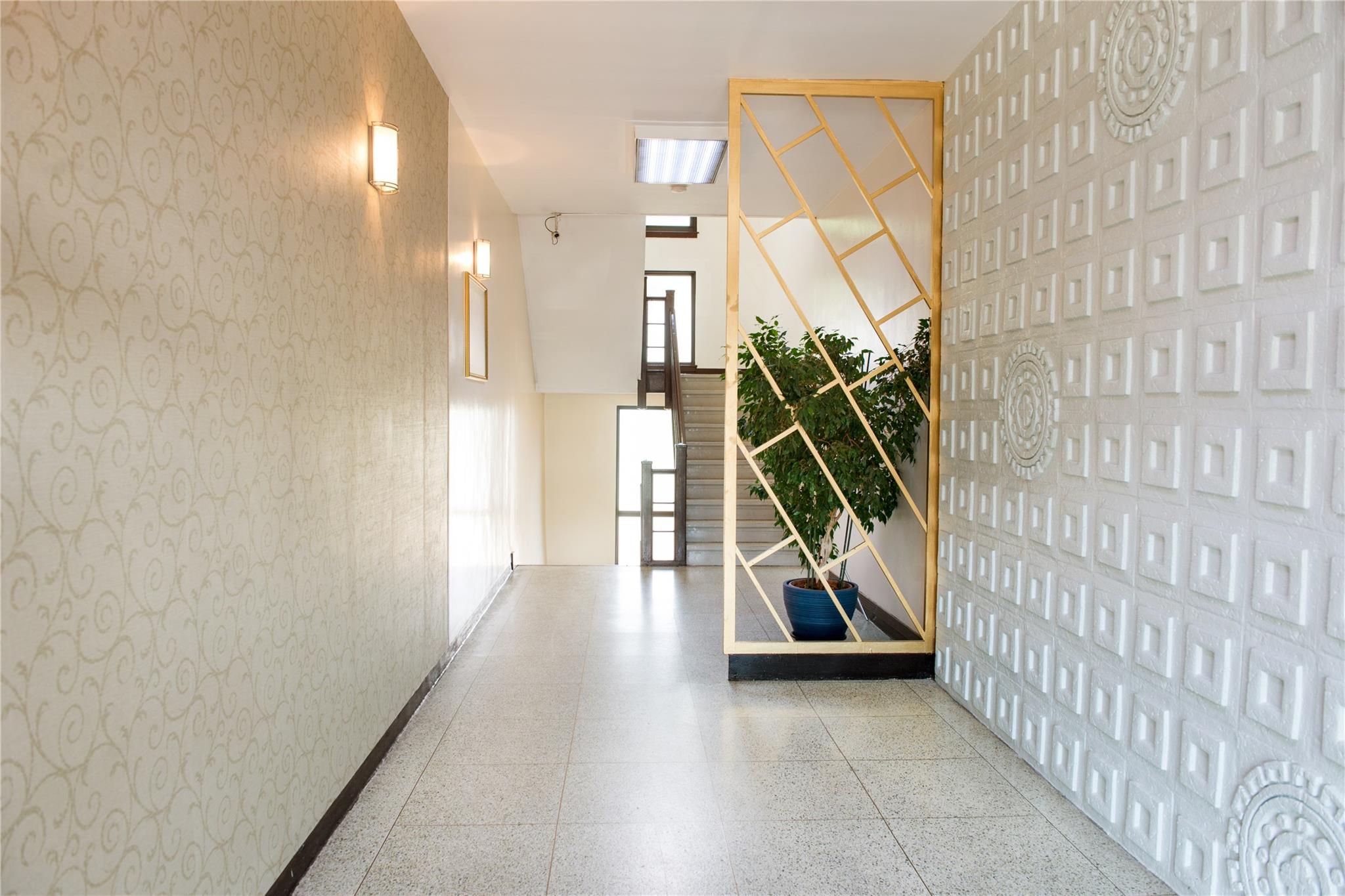 One Great Neck Road # 1, Great Neck, NY 11021