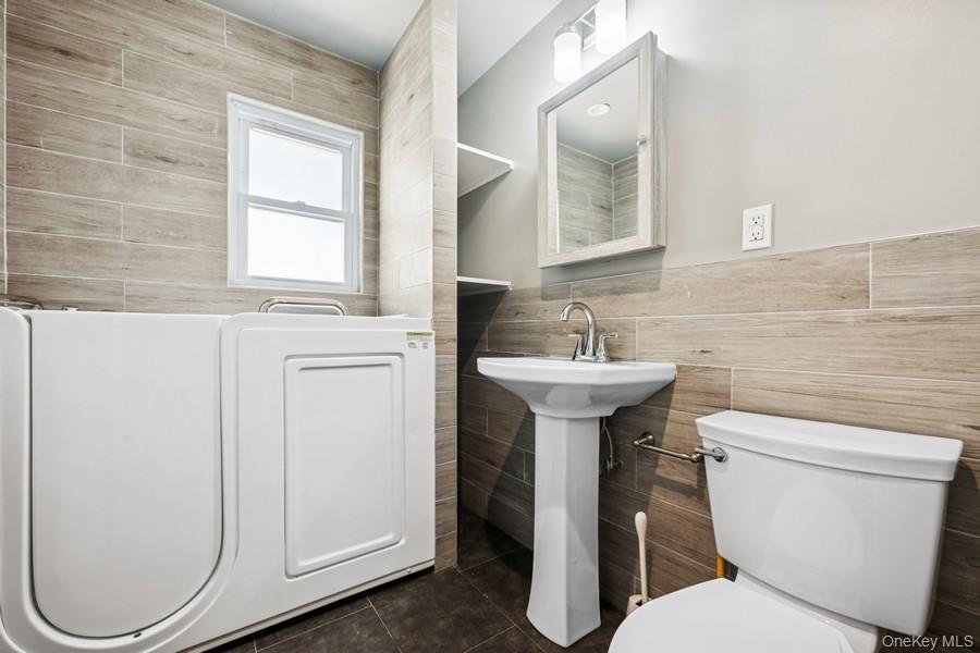 128 Belmont Avenue, Long Beach, NY 11561