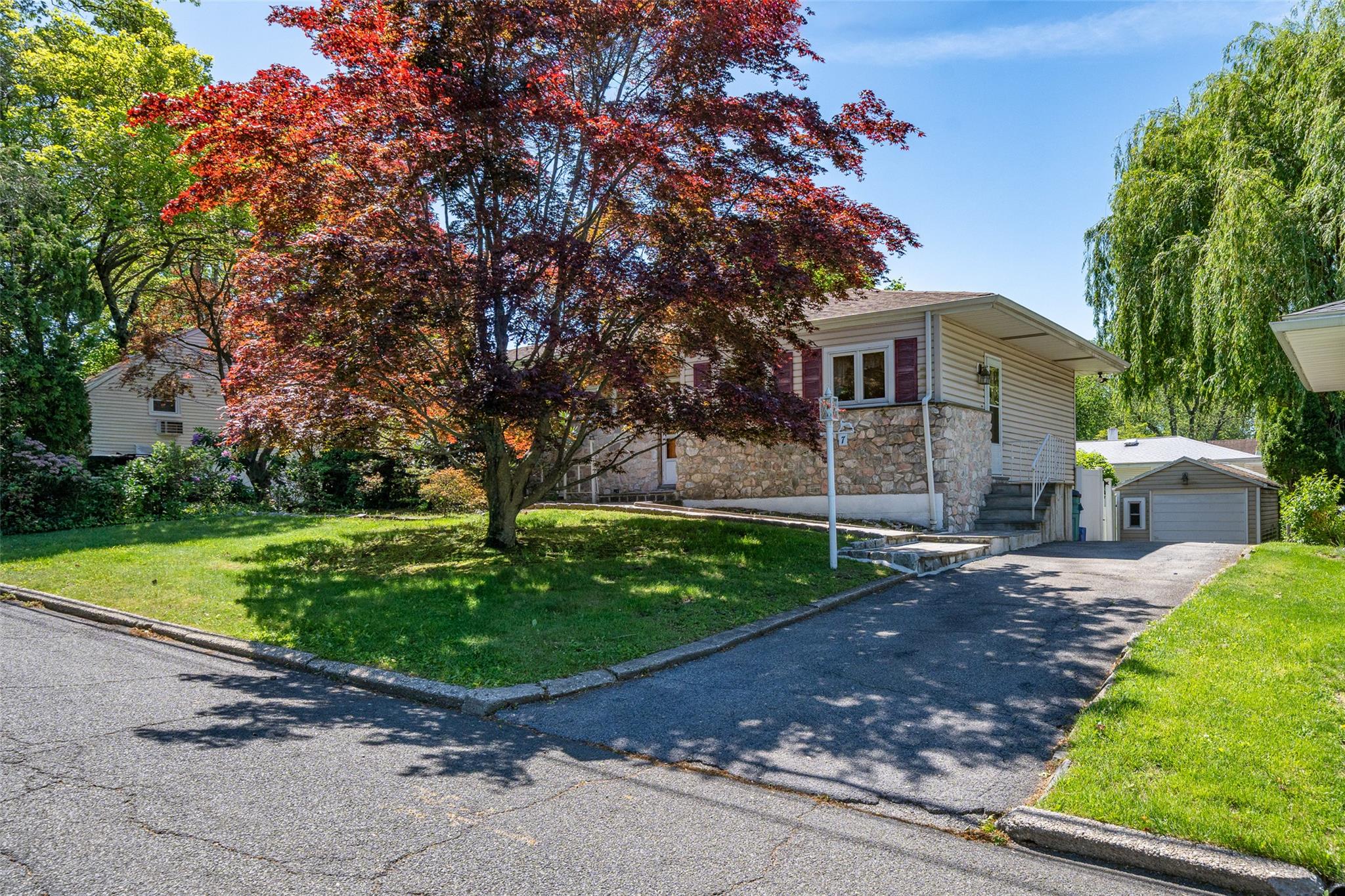 7 Vera Road, Bronxville, NY 10708