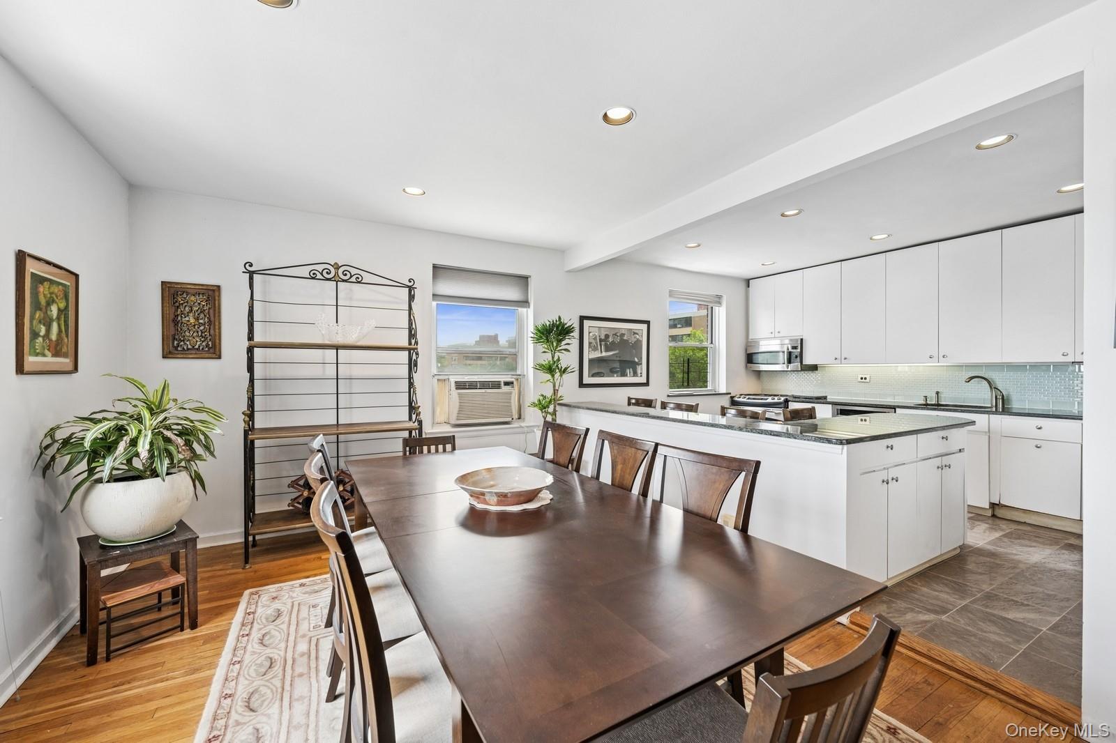 162-41 Powells Cove Boulevard # 4G, Beechhurst, NY 11357