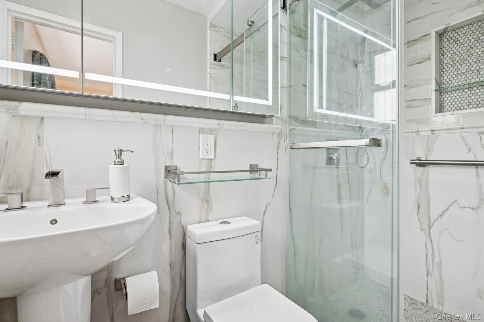 162-41 Powells Cove Boulevard # 4G, Beechhurst, NY 11357