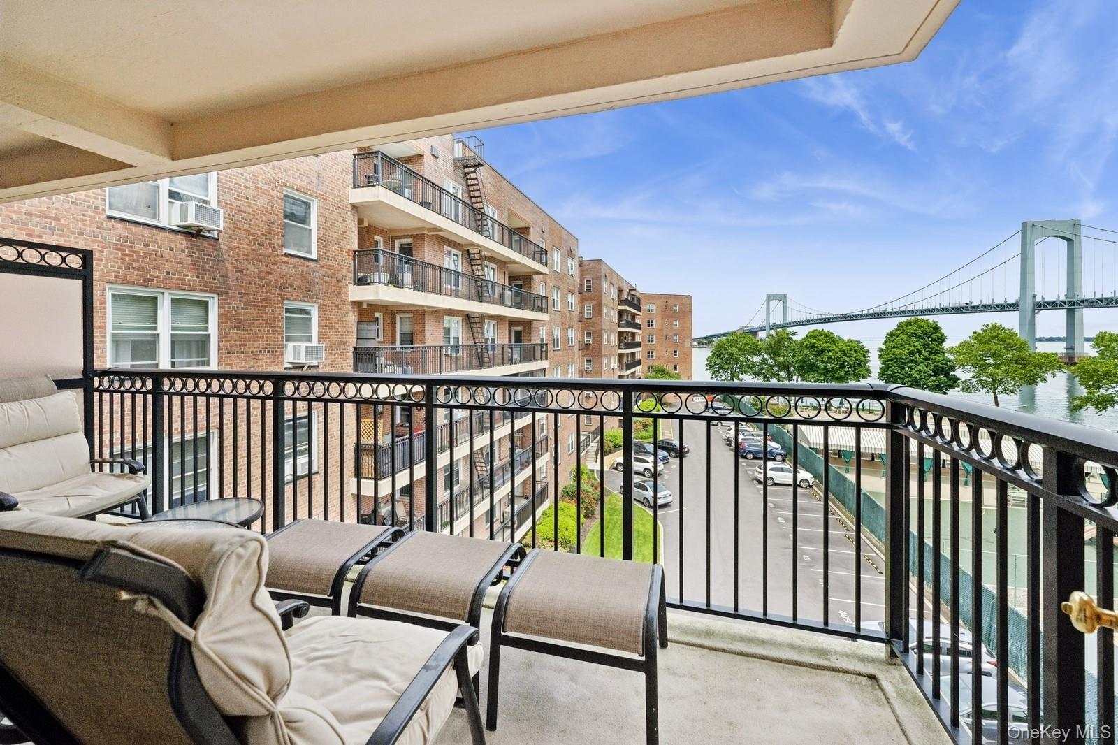 162-41 Powells Cove Boulevard # 4G, Beechhurst, NY 11357