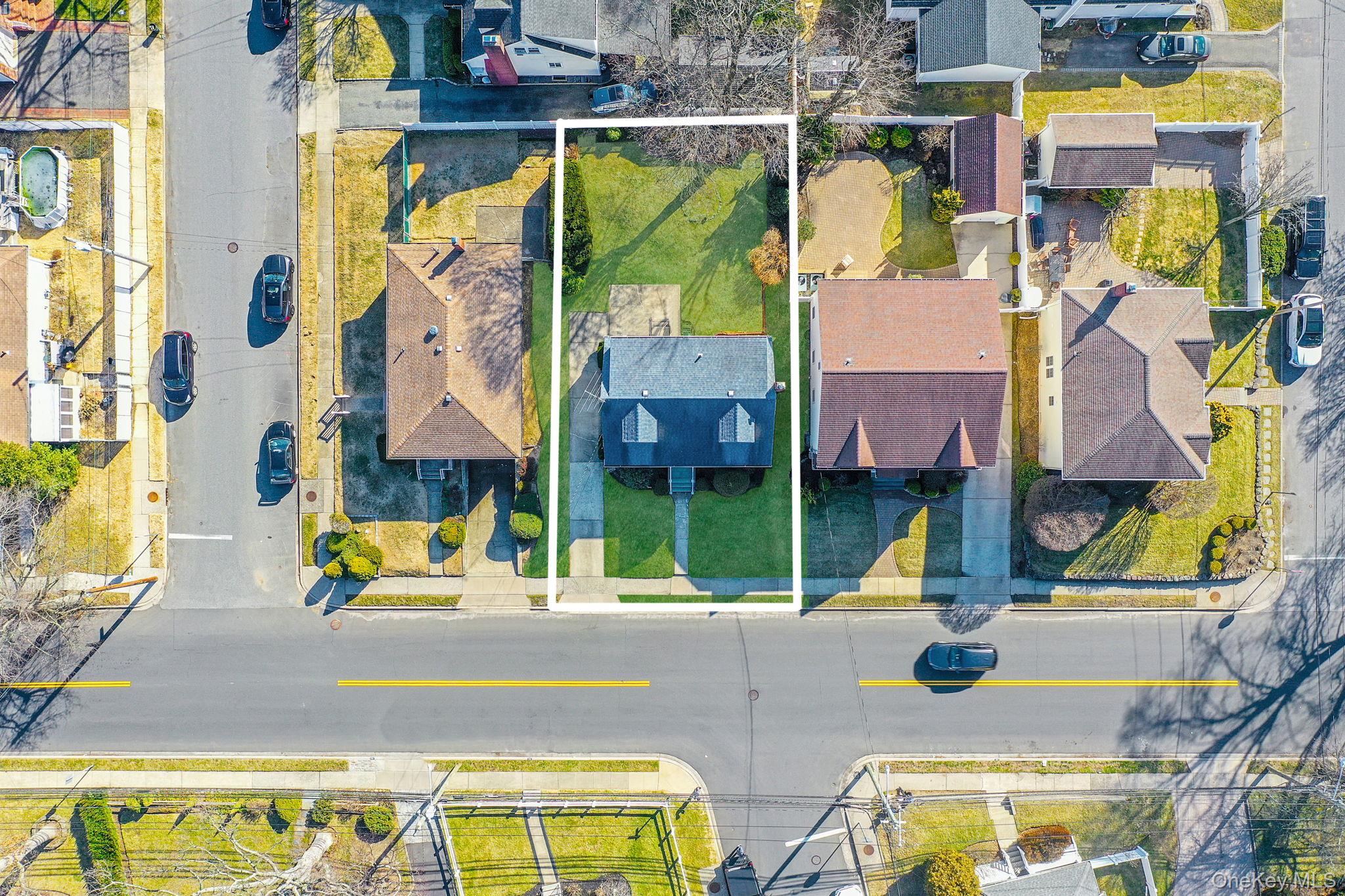 1826 Camp Avenue, Merrick, NY 11566