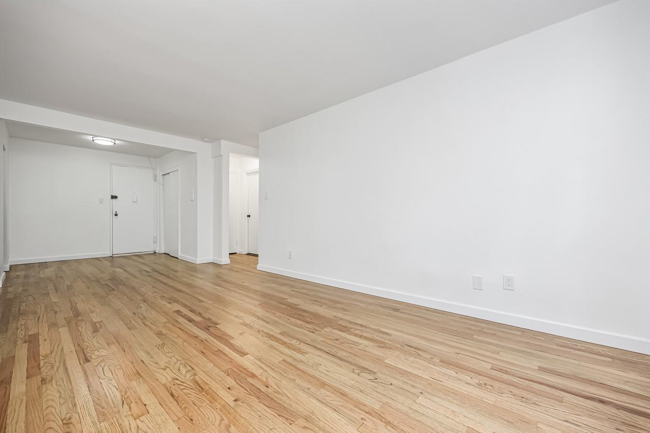 67-50 Thornton Place # 3K, Forest Hills, NY 11375