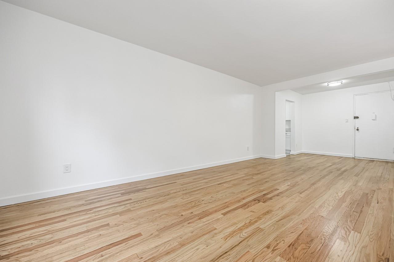 67-50 Thornton Place # 3K, Forest Hills, NY 11375