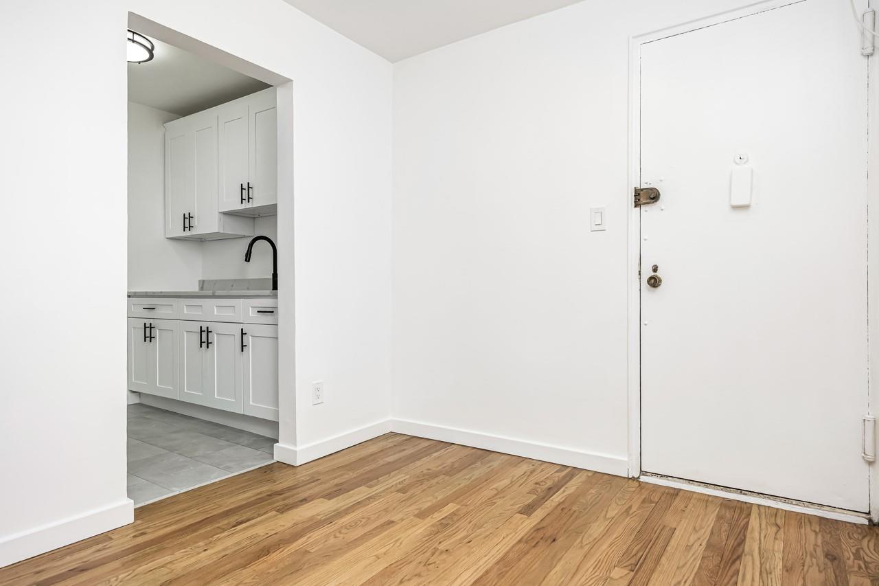 67-50 Thornton Place # 3K, Forest Hills, NY 11375