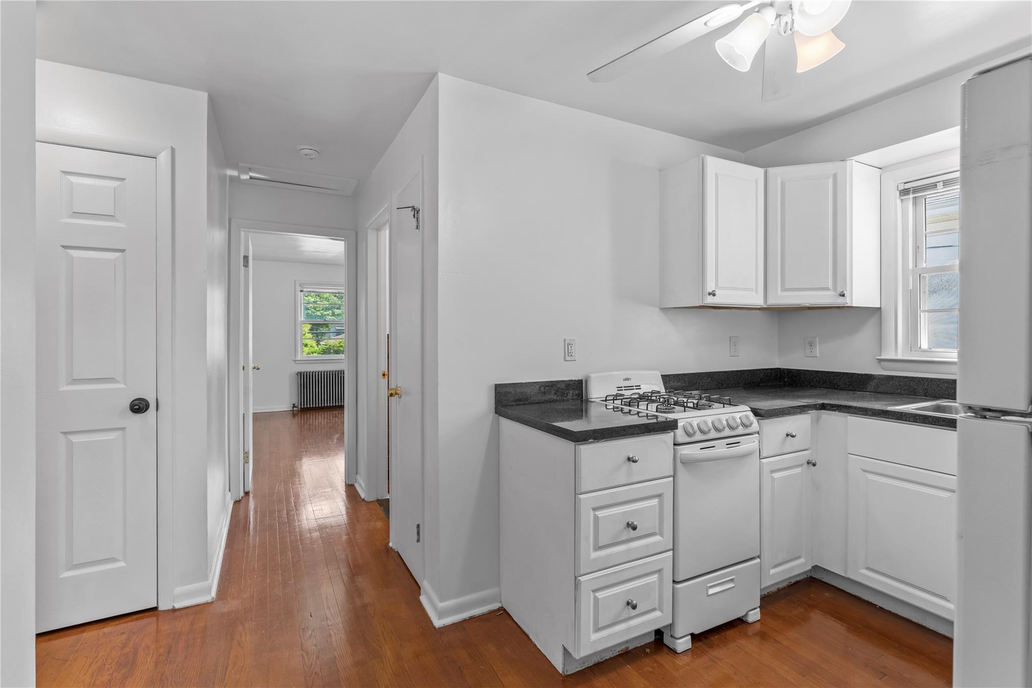 17 College Avenue # 2FL, Poughkeepsie, NY 12603