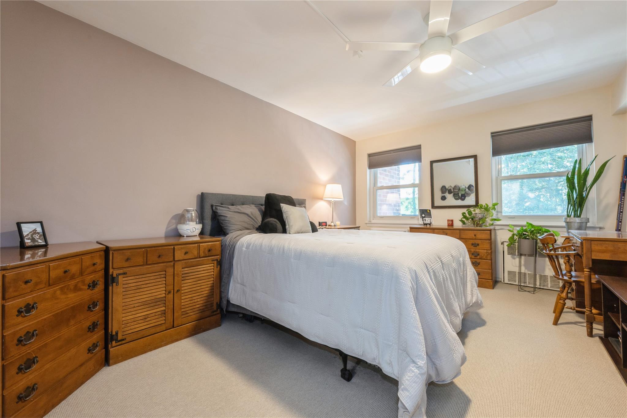 32 Pearsall Avenue # 1C, Glen Cove, NY 11542