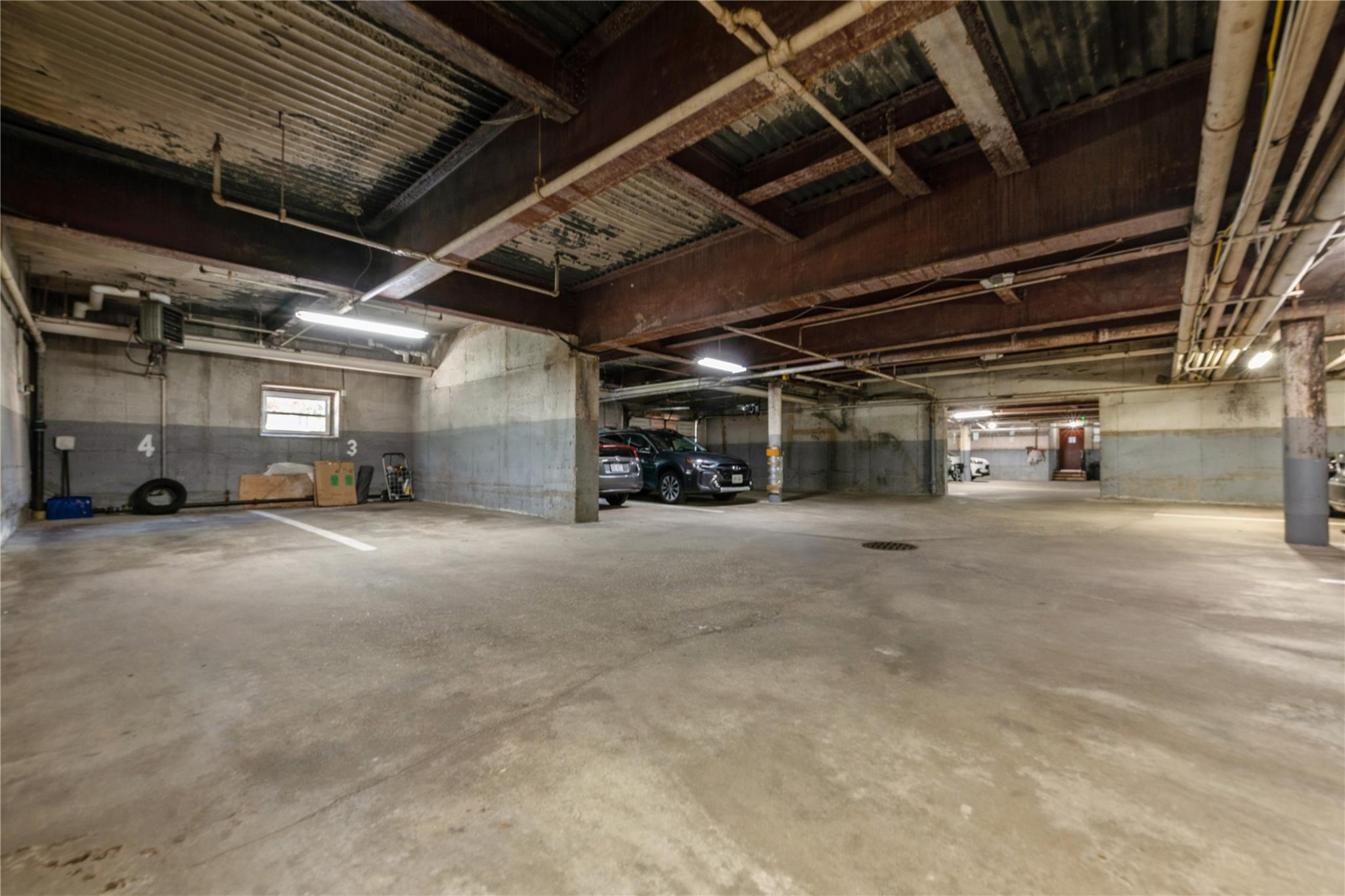 32 Pearsall Avenue # 1C, Glen Cove, NY 11542