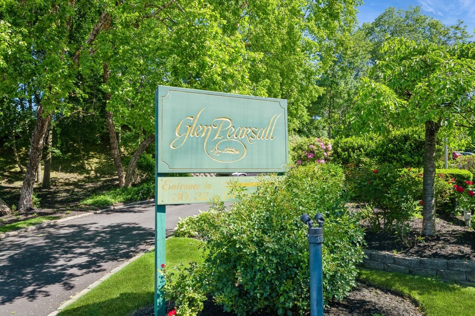 32 Pearsall Avenue # 1C, Glen Cove, NY 11542