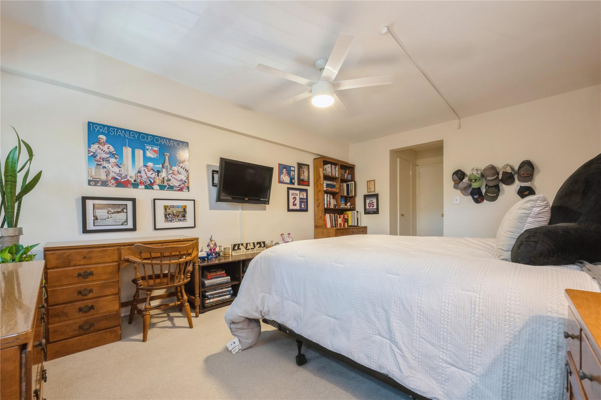 32 Pearsall Avenue # 1C, Glen Cove, NY 11542