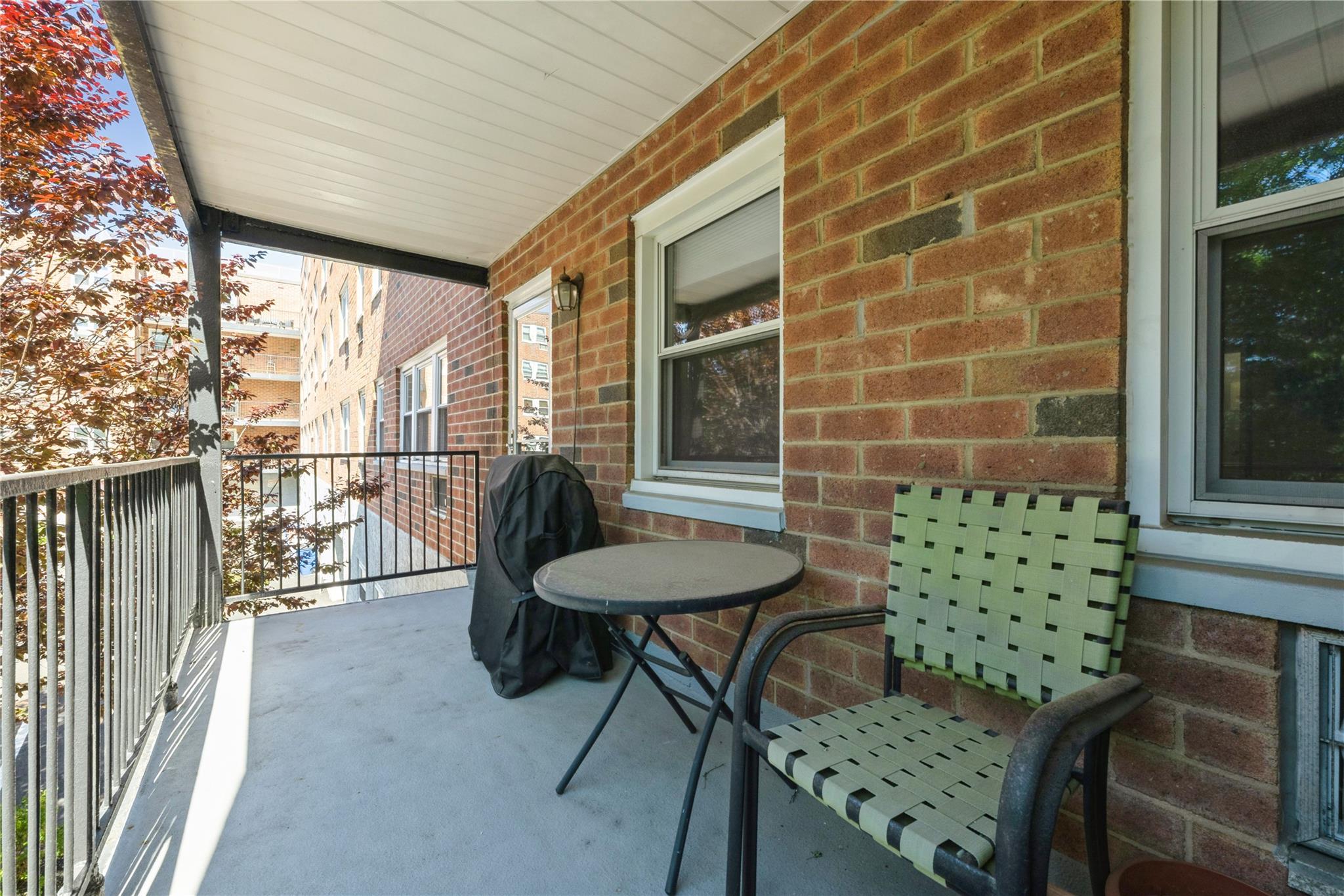 32 Pearsall Avenue # 1C, Glen Cove, NY 11542