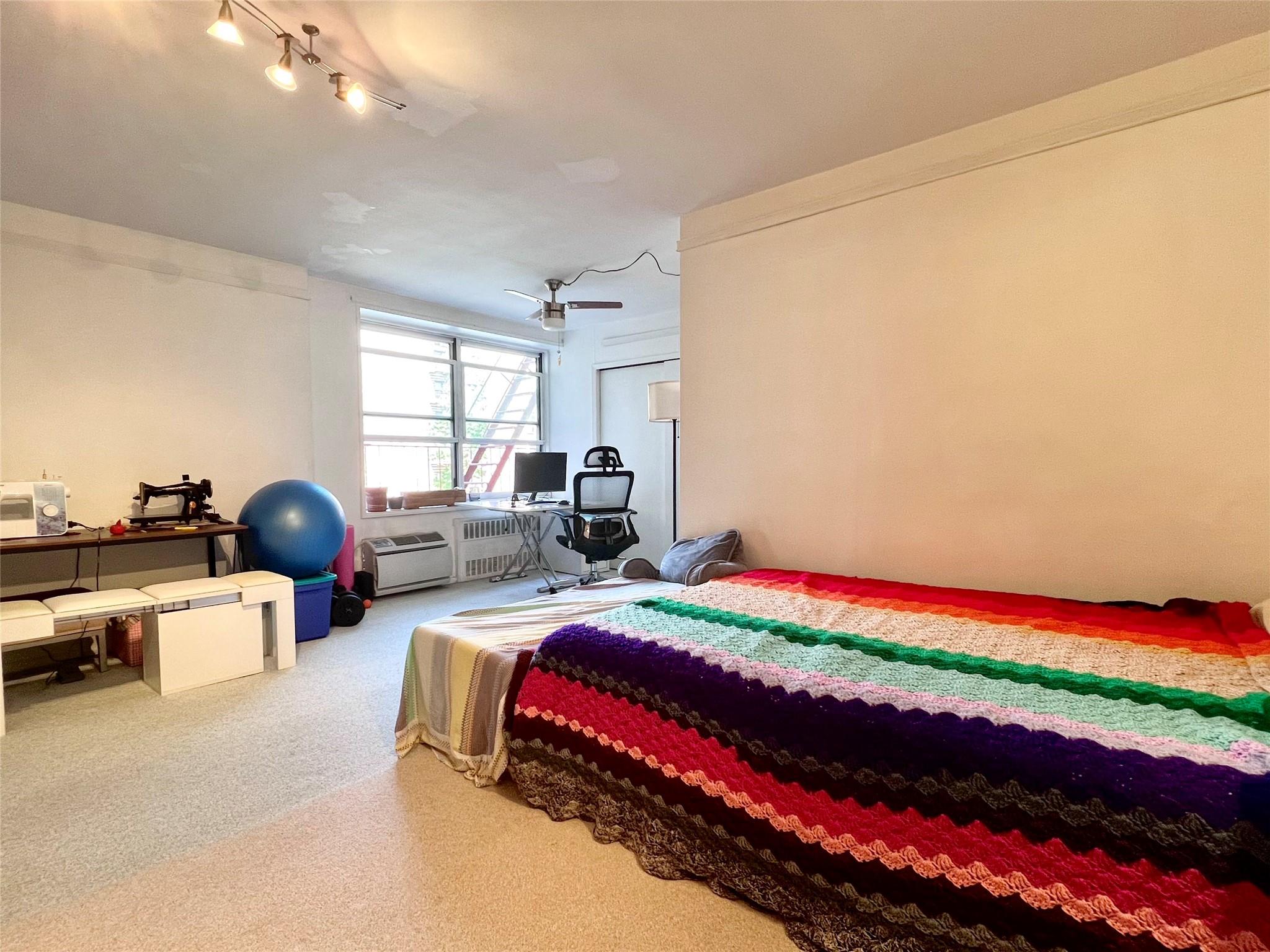 142-05 Roosevelt Avenue # 301, Flushing, NY 11354