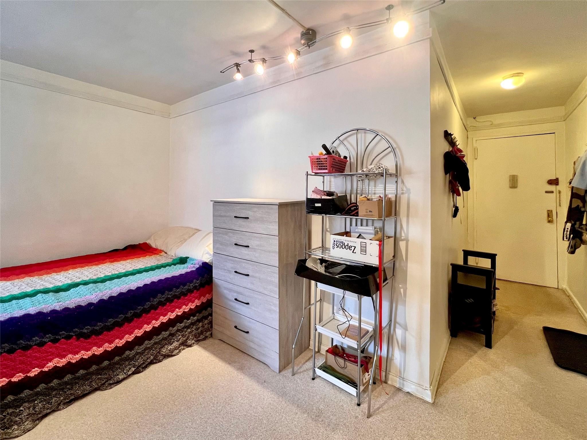 142-05 Roosevelt Avenue # 301, Flushing, NY 11354