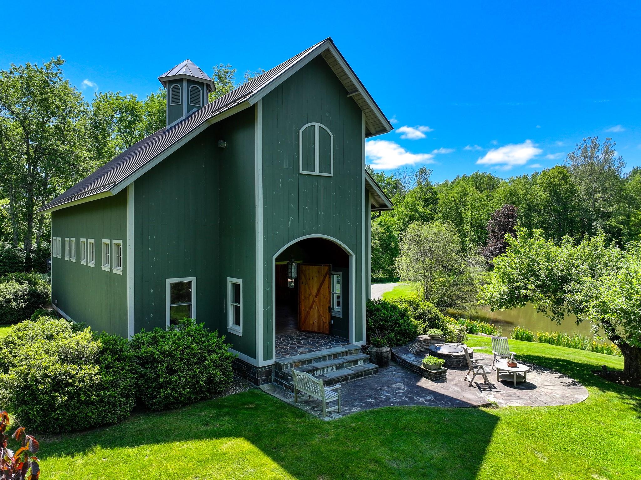 189 Freedom Road, Pleasant Valley, NY 12569