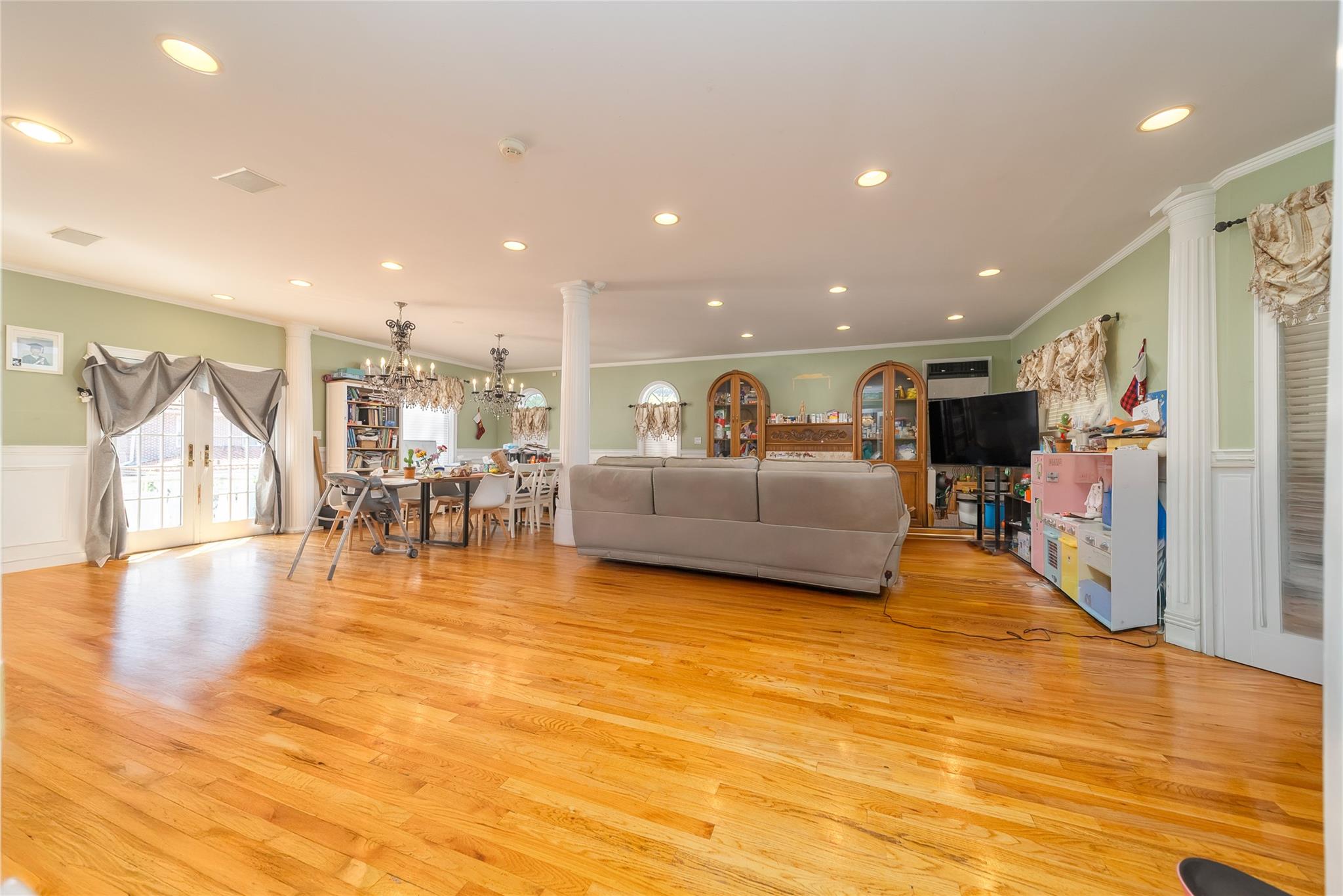 3225 155th Street, Flushing, NY 11354