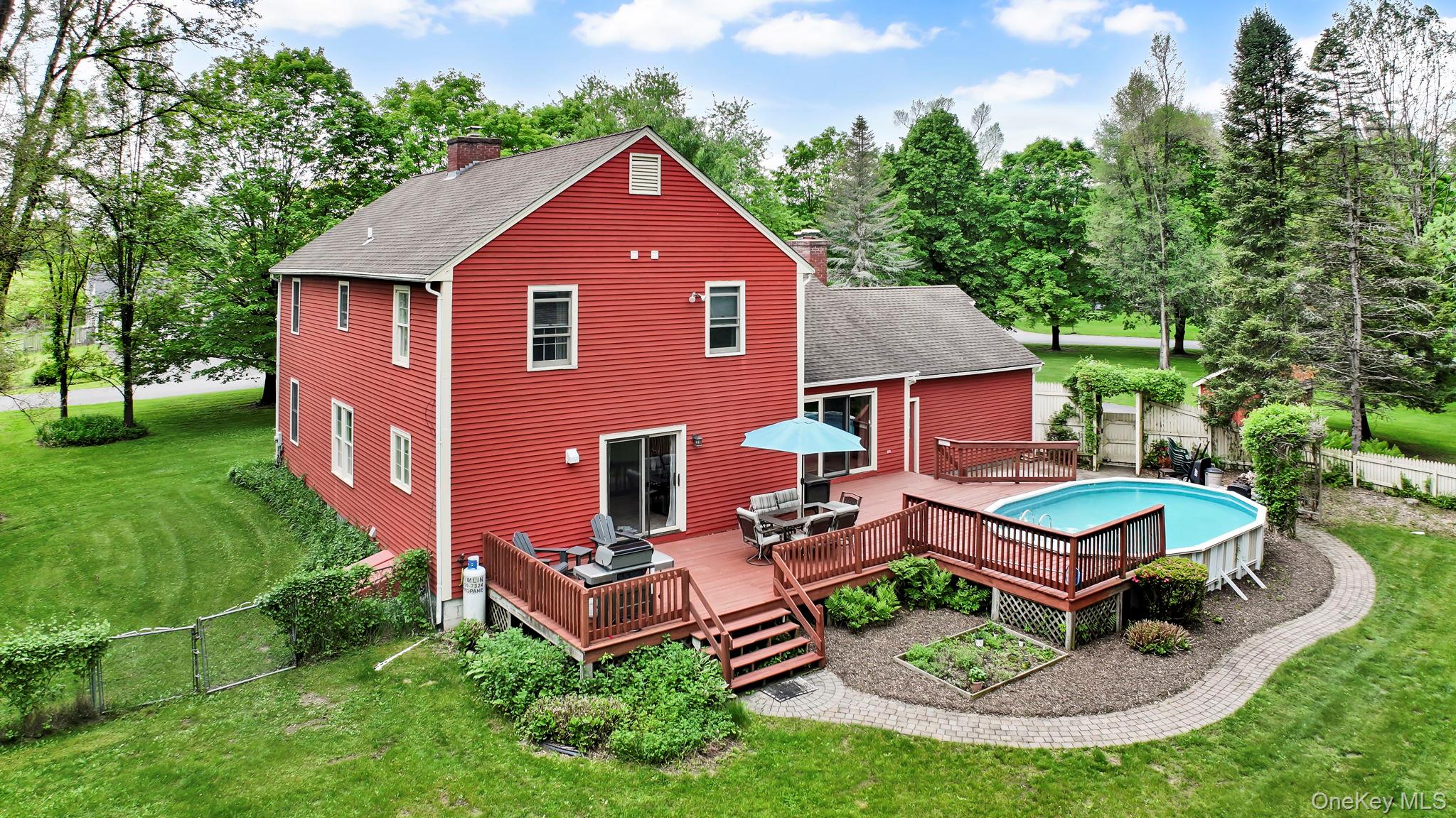 74 Vincent Lane, Stone Ridge, NY 12484