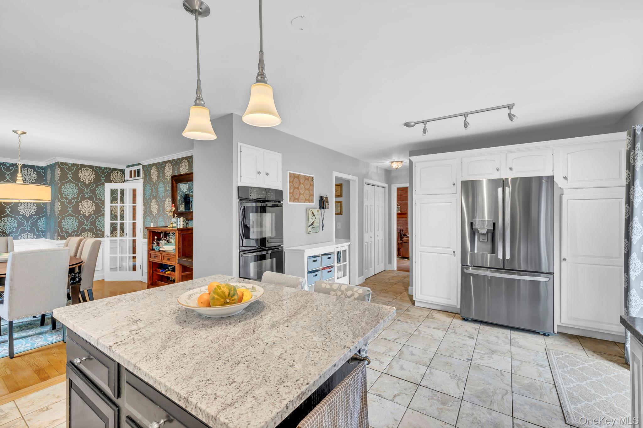 74 Vincent Lane, Stone Ridge, NY 12484