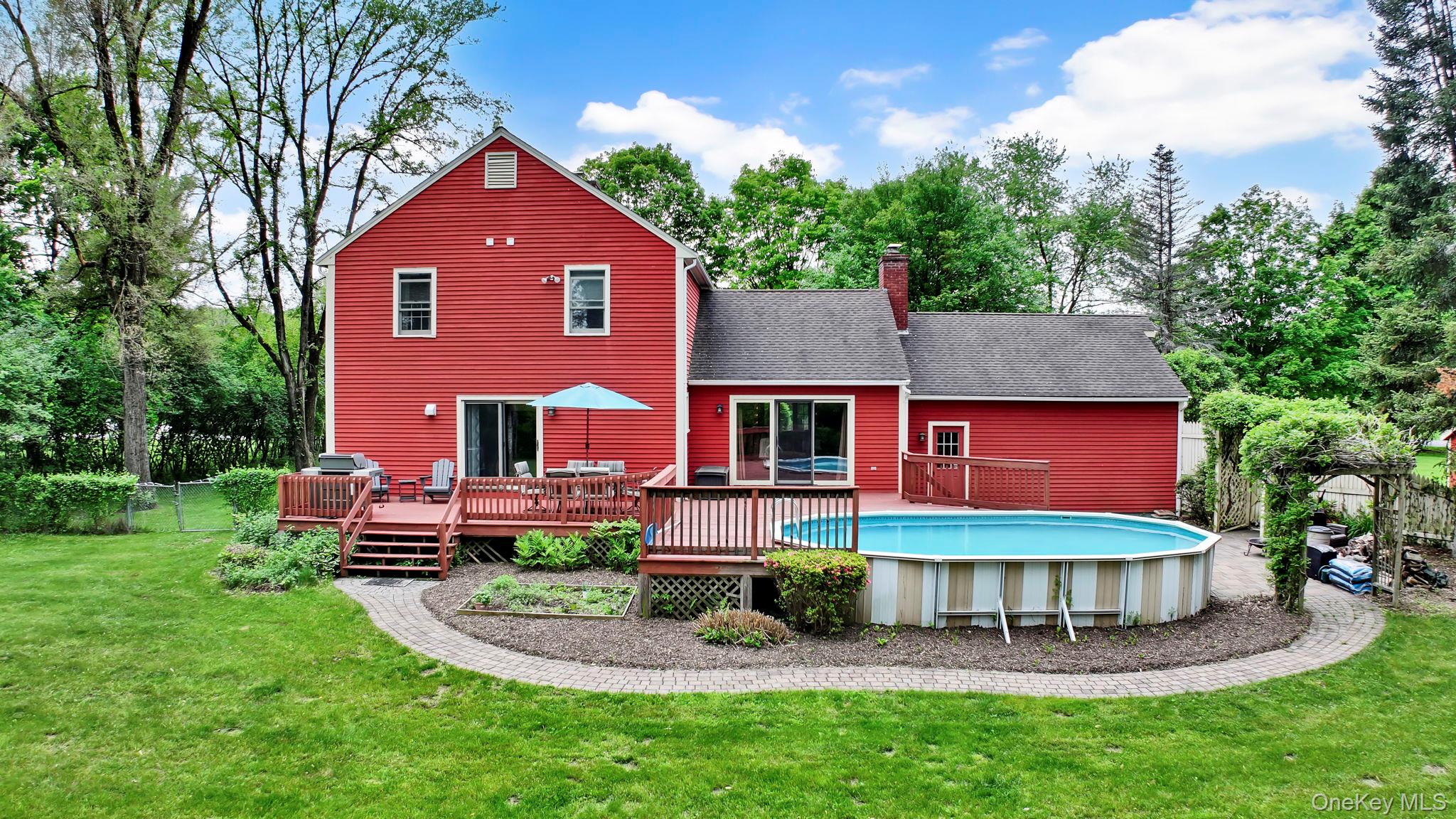 74 Vincent Lane, Stone Ridge, NY 12484