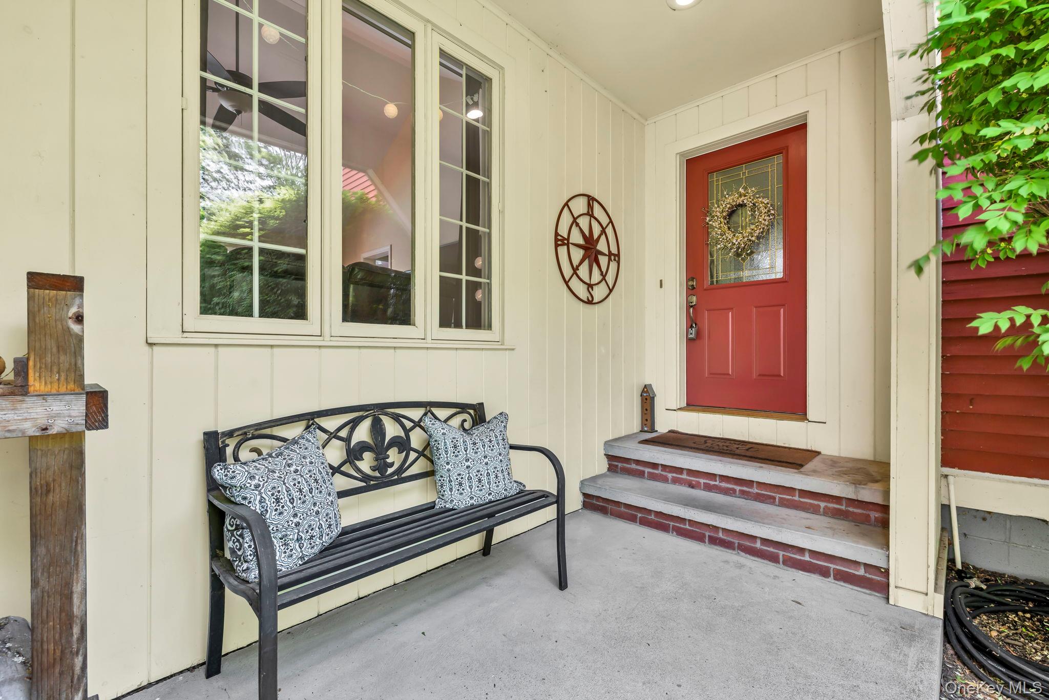 74 Vincent Lane, Stone Ridge, NY 12484