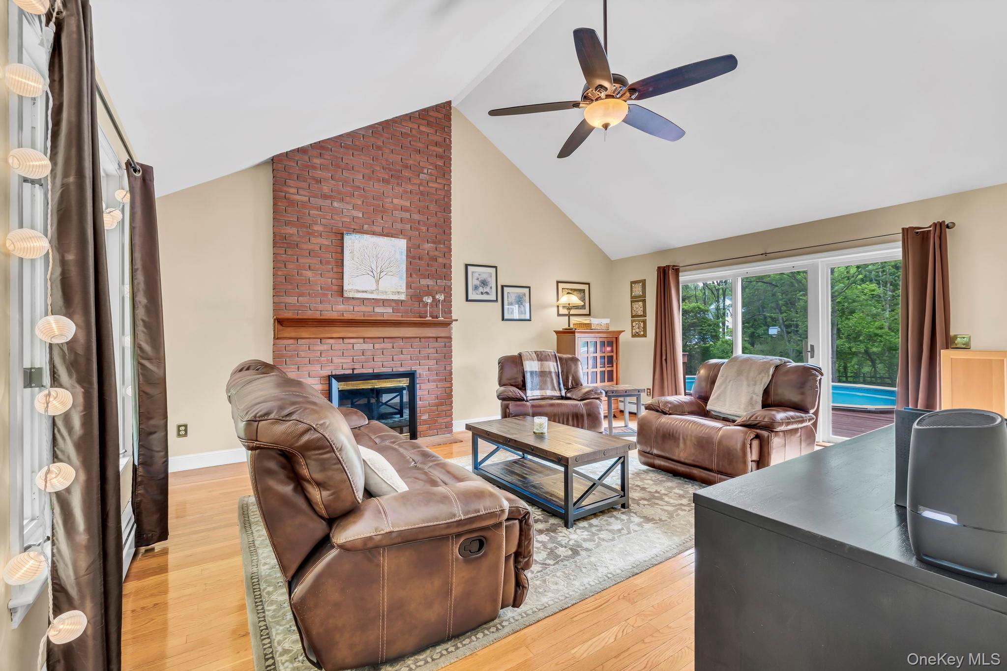 74 Vincent Lane, Stone Ridge, NY 12484