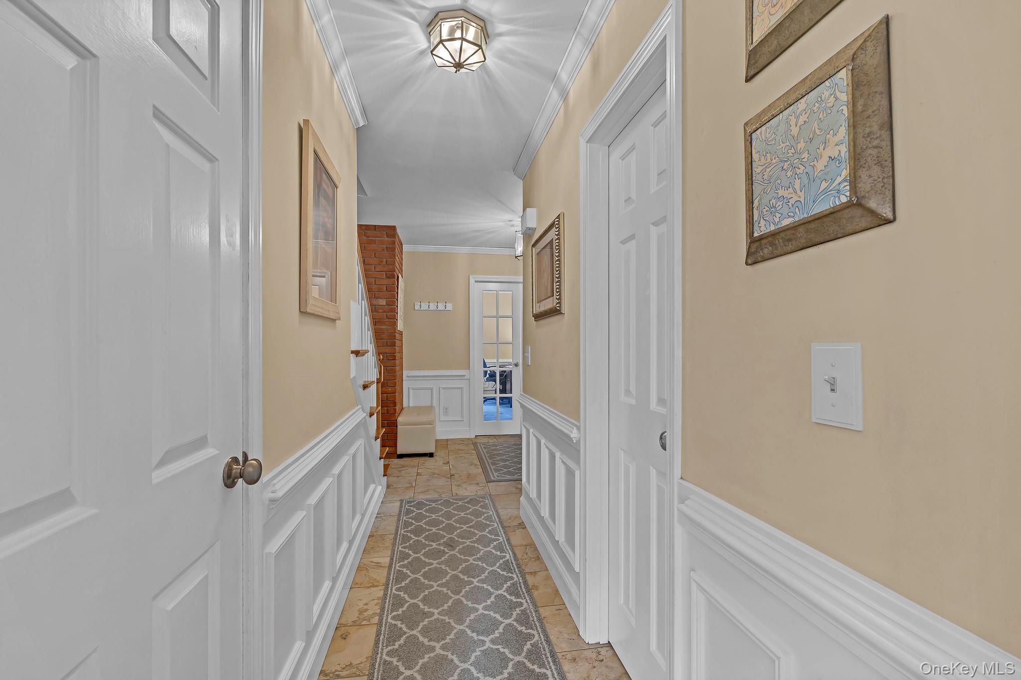 74 Vincent Lane, Stone Ridge, NY 12484