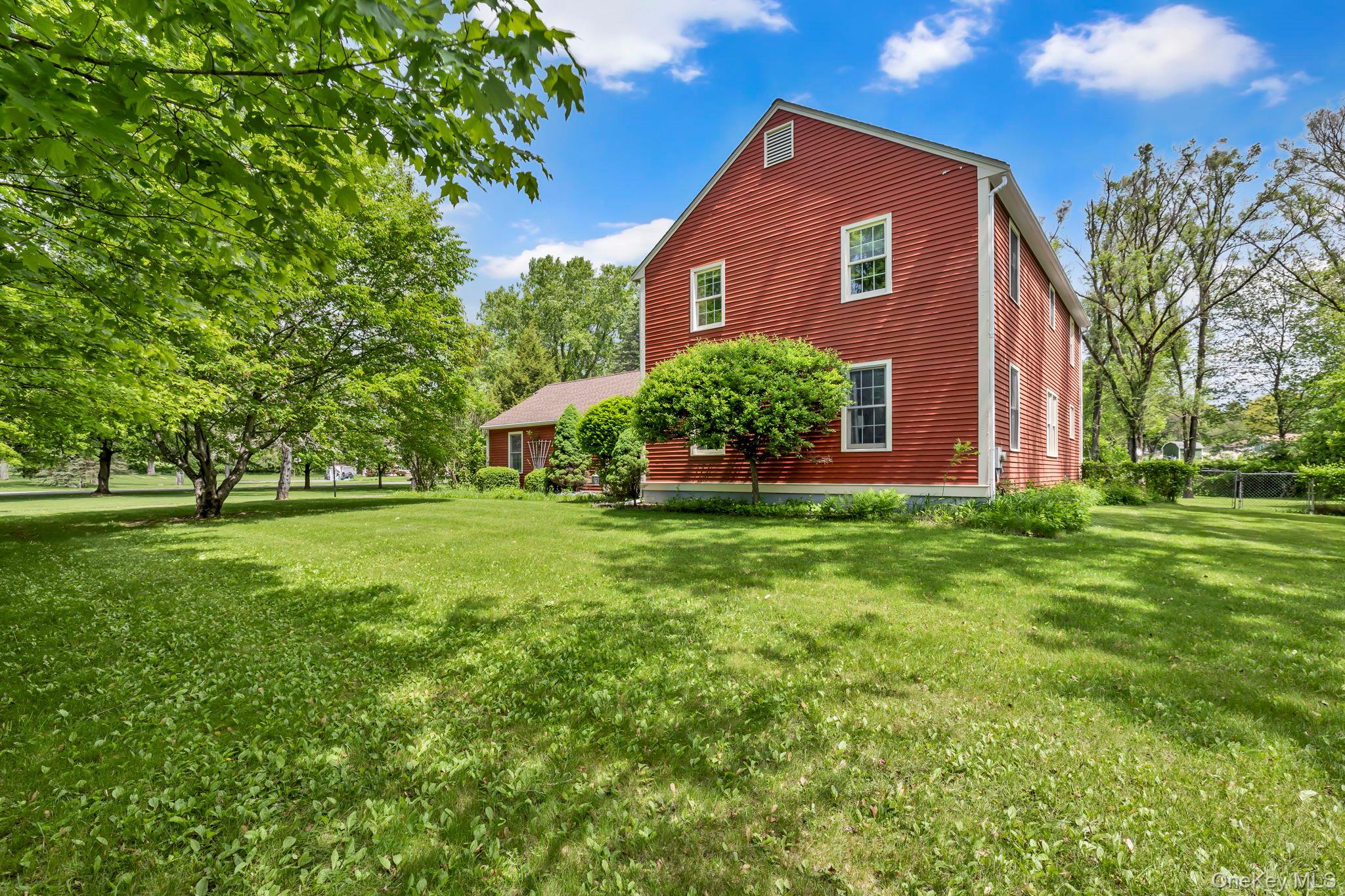 74 Vincent Lane, Stone Ridge, NY 12484