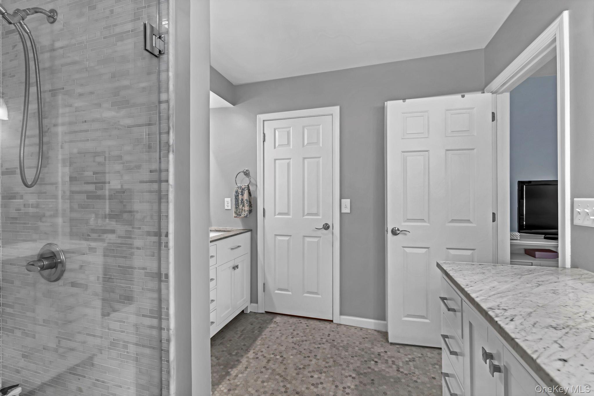 74 Vincent Lane, Stone Ridge, NY 12484