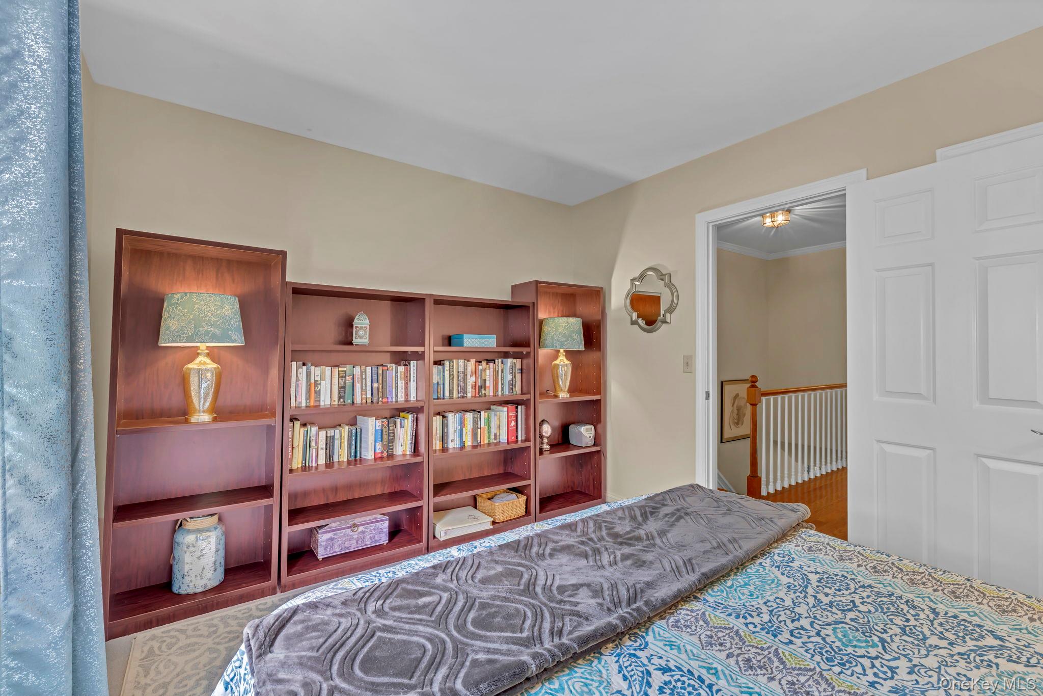 74 Vincent Lane, Stone Ridge, NY 12484