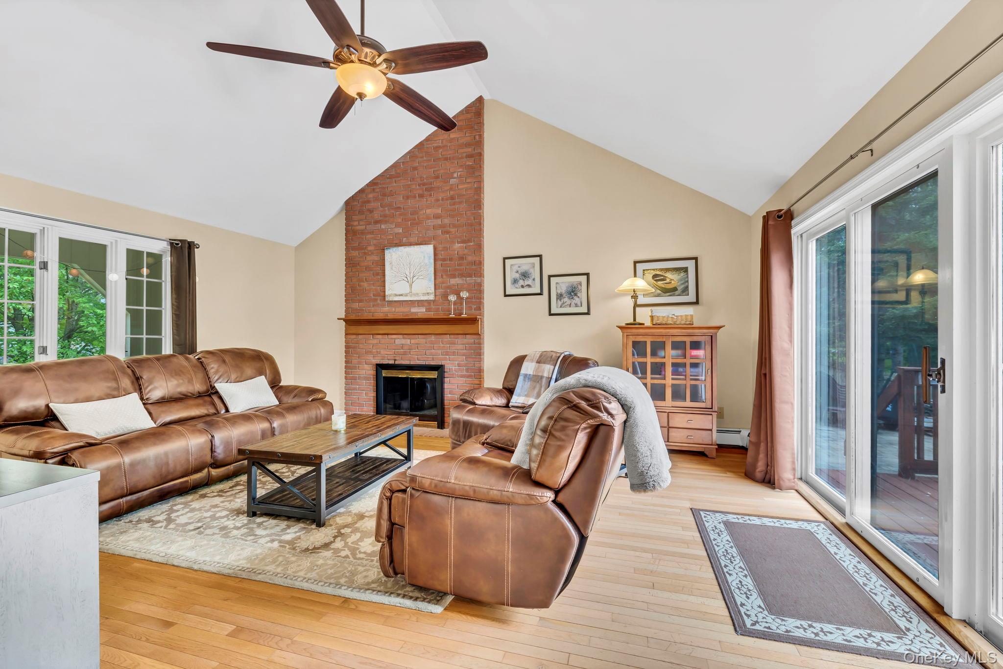 74 Vincent Lane, Stone Ridge, NY 12484