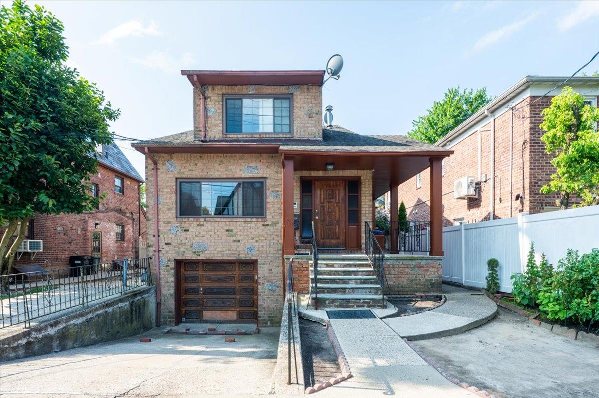 16608 29th Avenue, Flushing, NY 11358