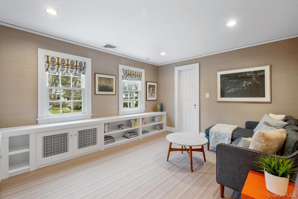 7 Meadow Place, Larchmont, NY 10538