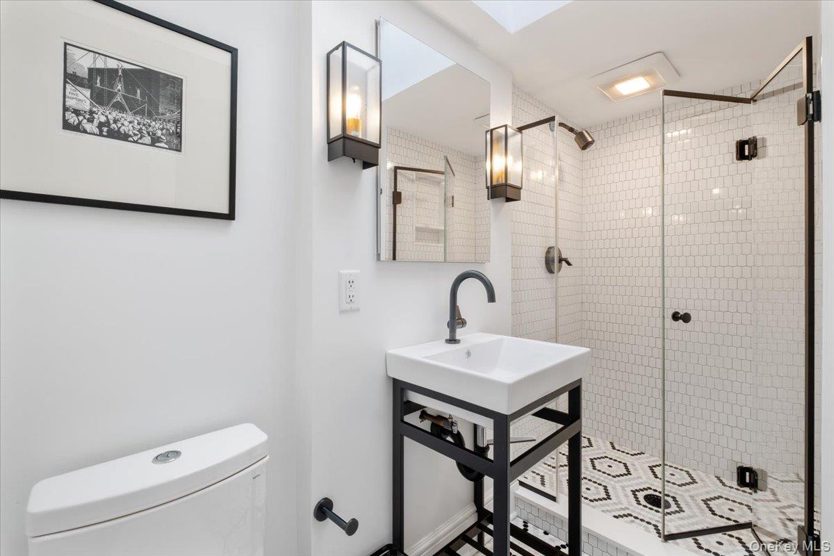 7 Meadow Place, Larchmont, NY 10538