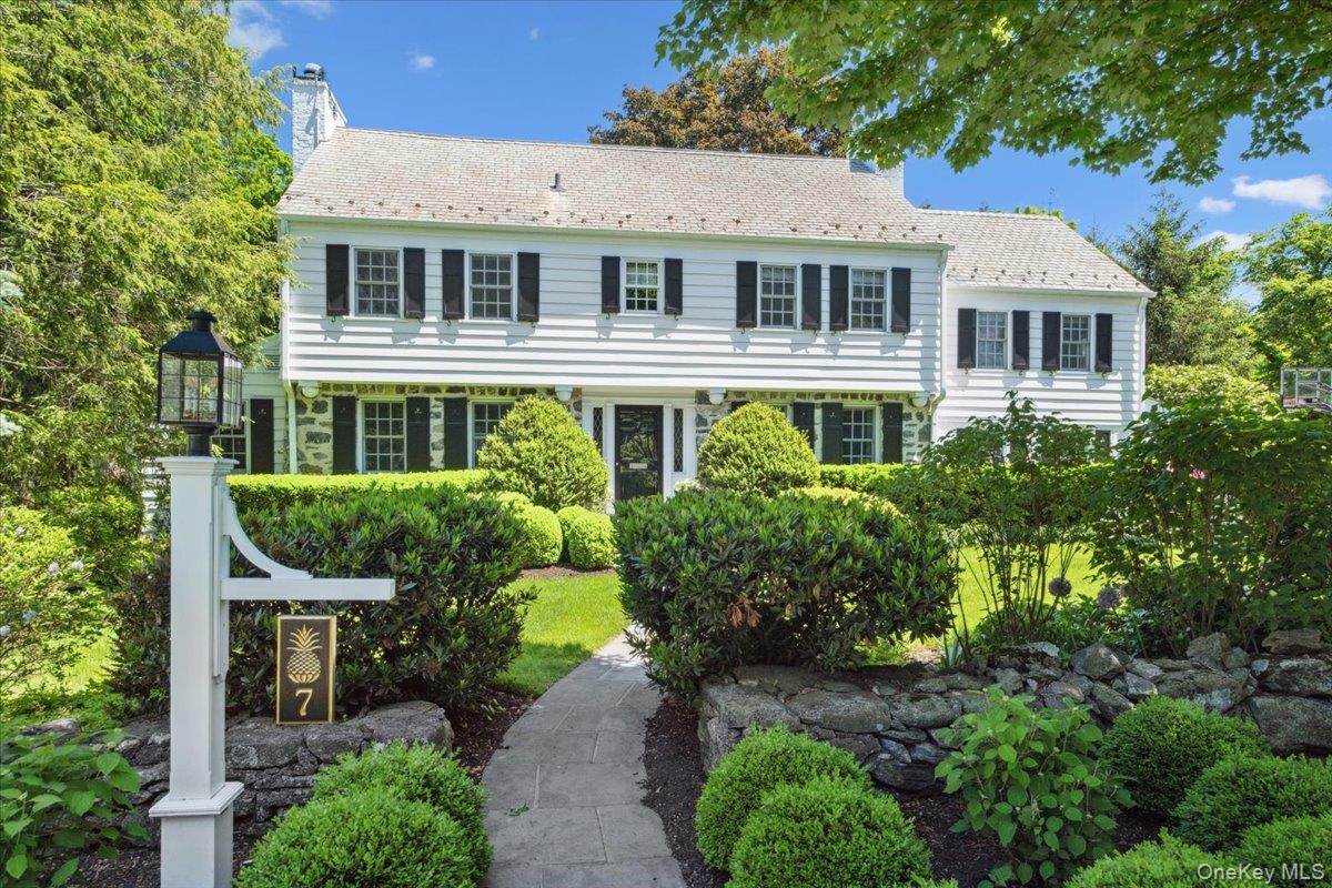 7 Meadow Place, Larchmont, NY 10538