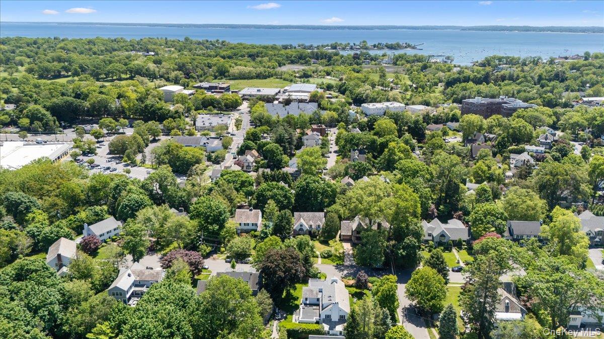 7 Meadow Place, Larchmont, NY 10538