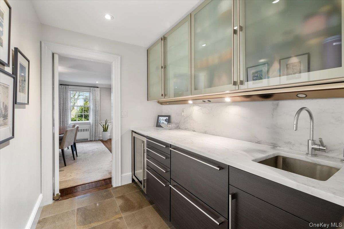 7 Meadow Place, Larchmont, NY 10538