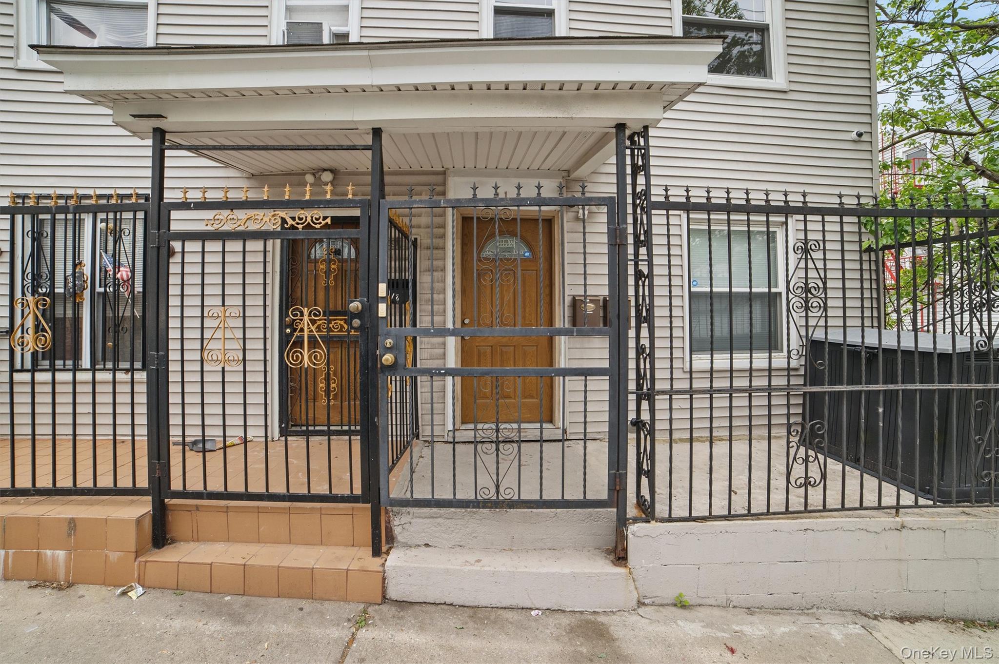 31 Van Cortlandt Park Avenue, Yonkers, NY 10701