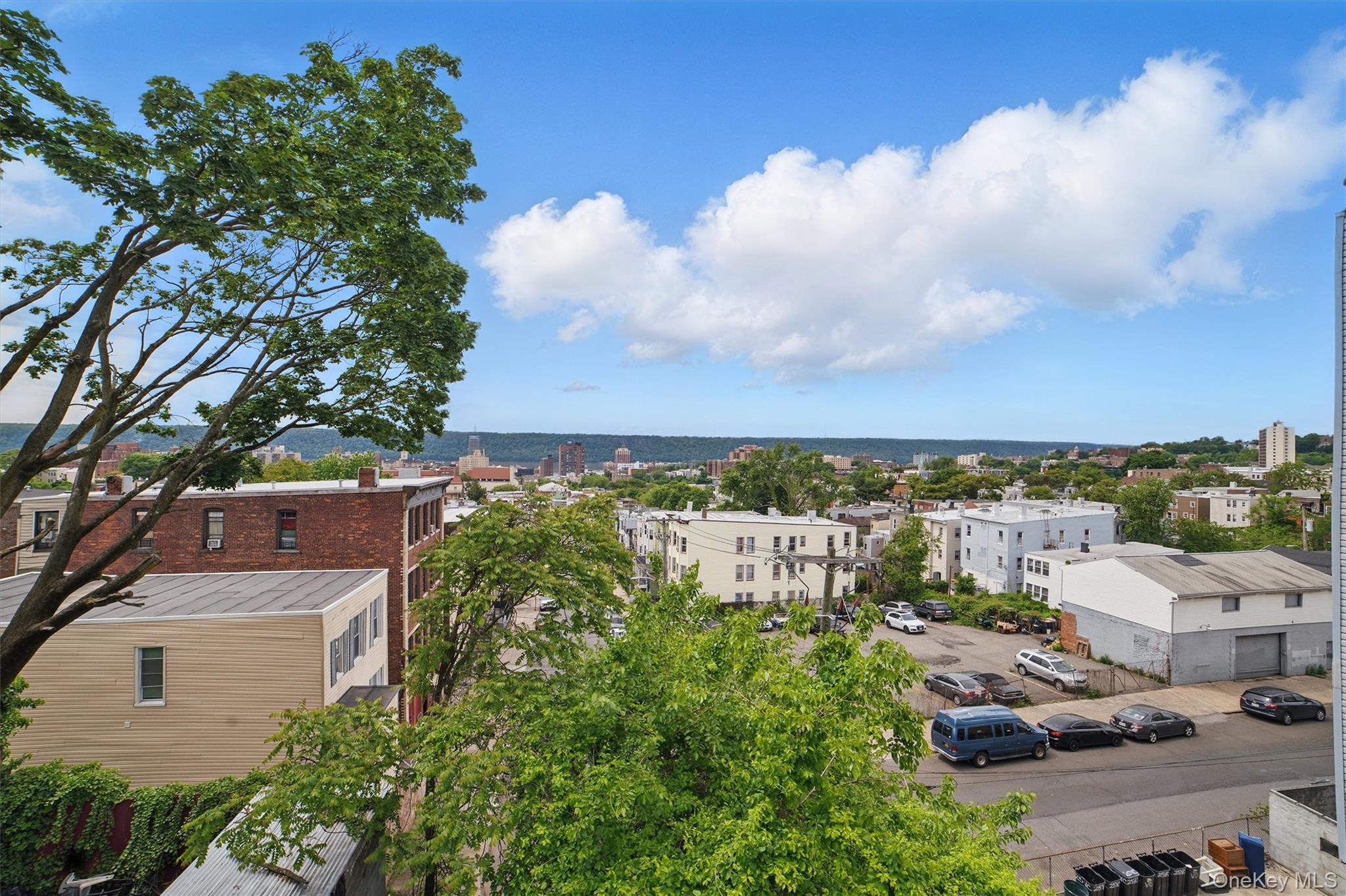 31 Van Cortlandt Park Avenue, Yonkers, NY 10701