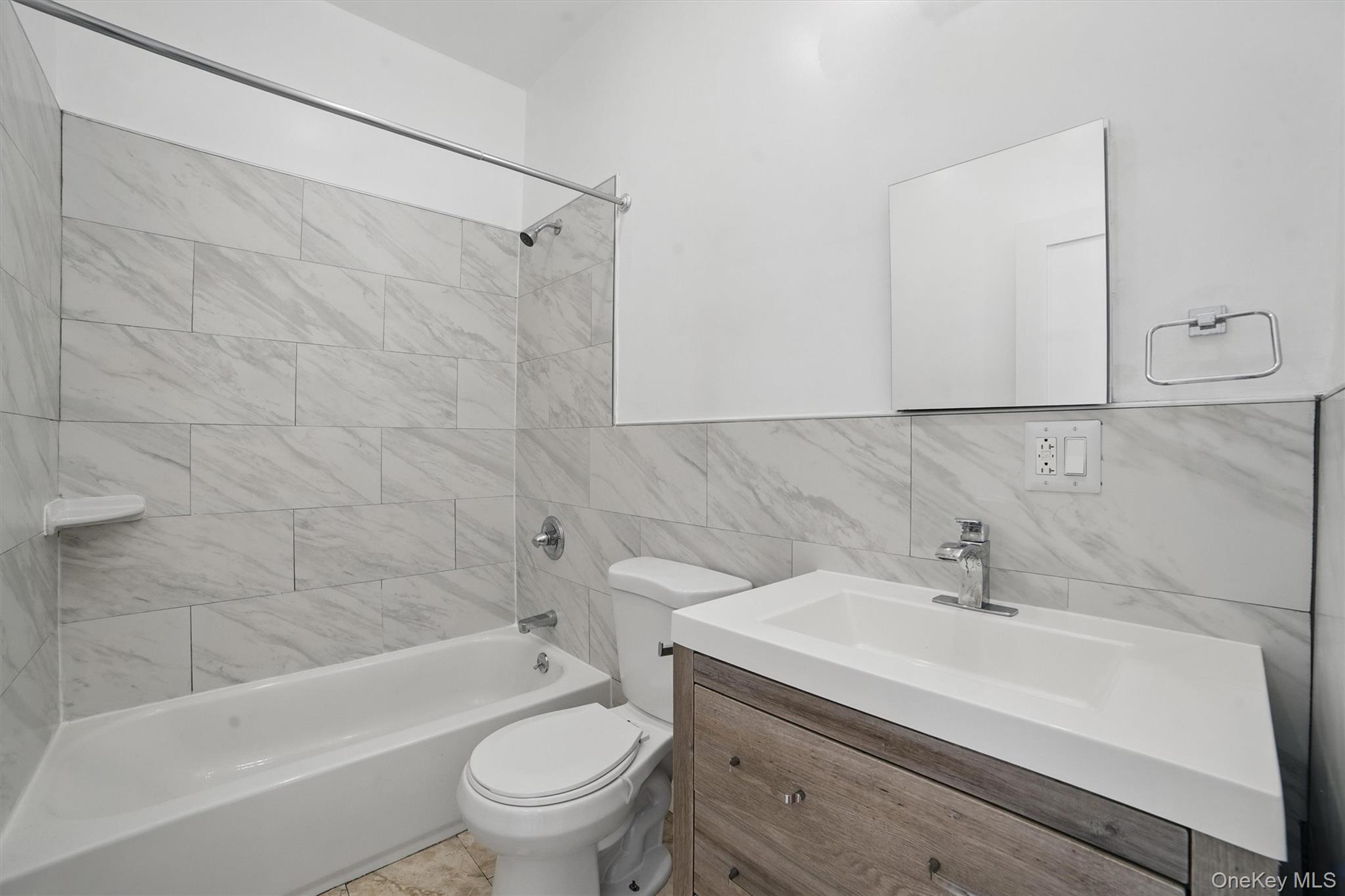 31 Van Cortlandt Park Avenue, Yonkers, NY 10701