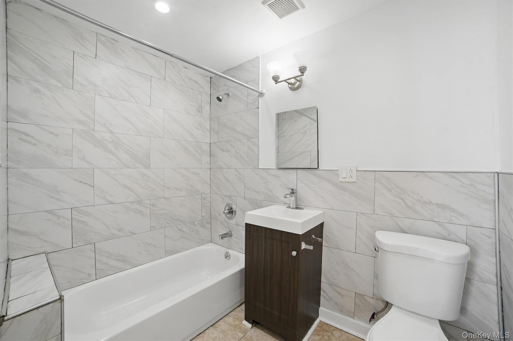 31 Van Cortlandt Park Avenue, Yonkers, NY 10701