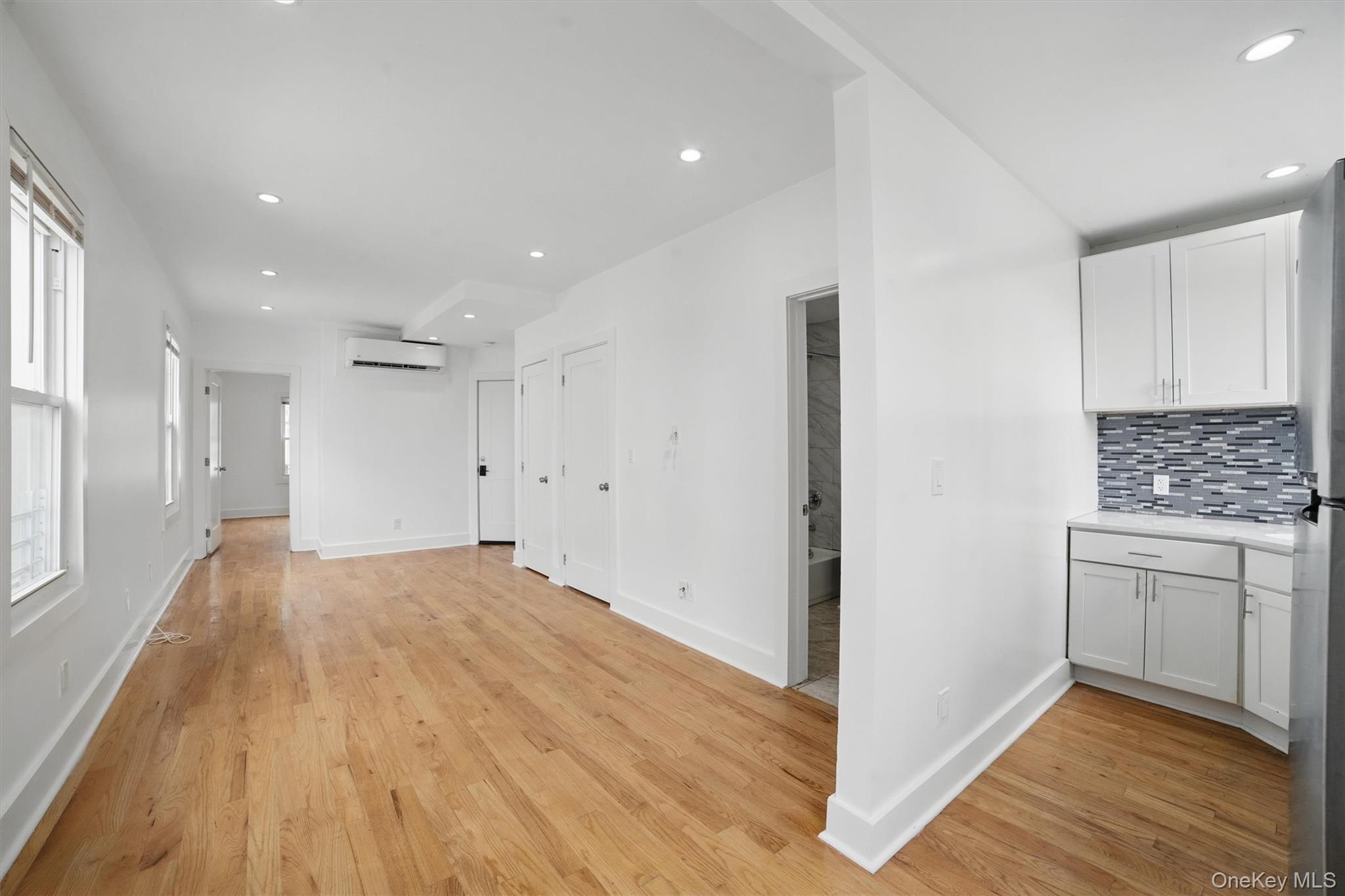 31 Van Cortlandt Park Avenue, Yonkers, NY 10701